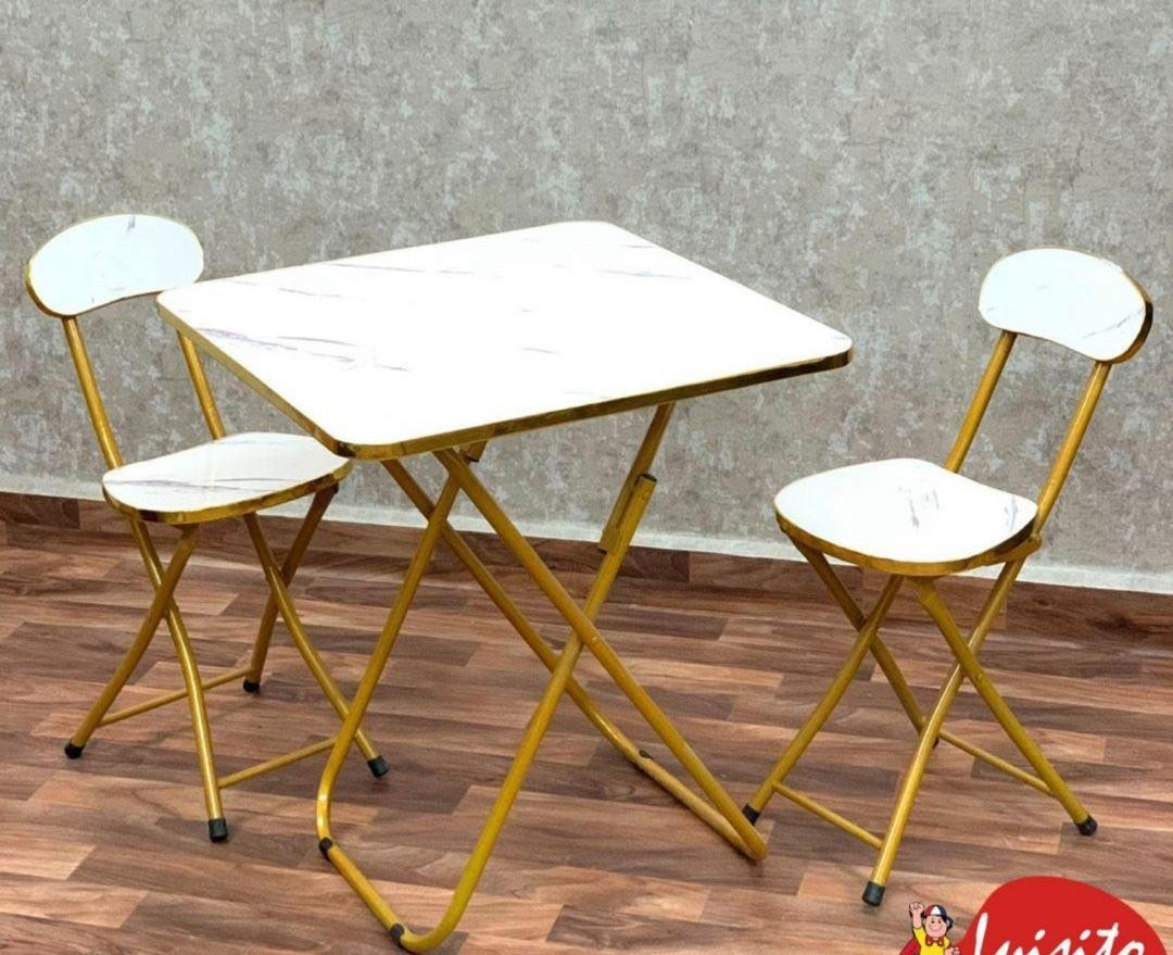 ensemble-table-tete-a-tete-avec-chaise-pliable-1.jpg Ensemble table tête à tête avec chaise pliable – Image 1