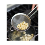 Passoire inox avec poignée maille fine -20cm