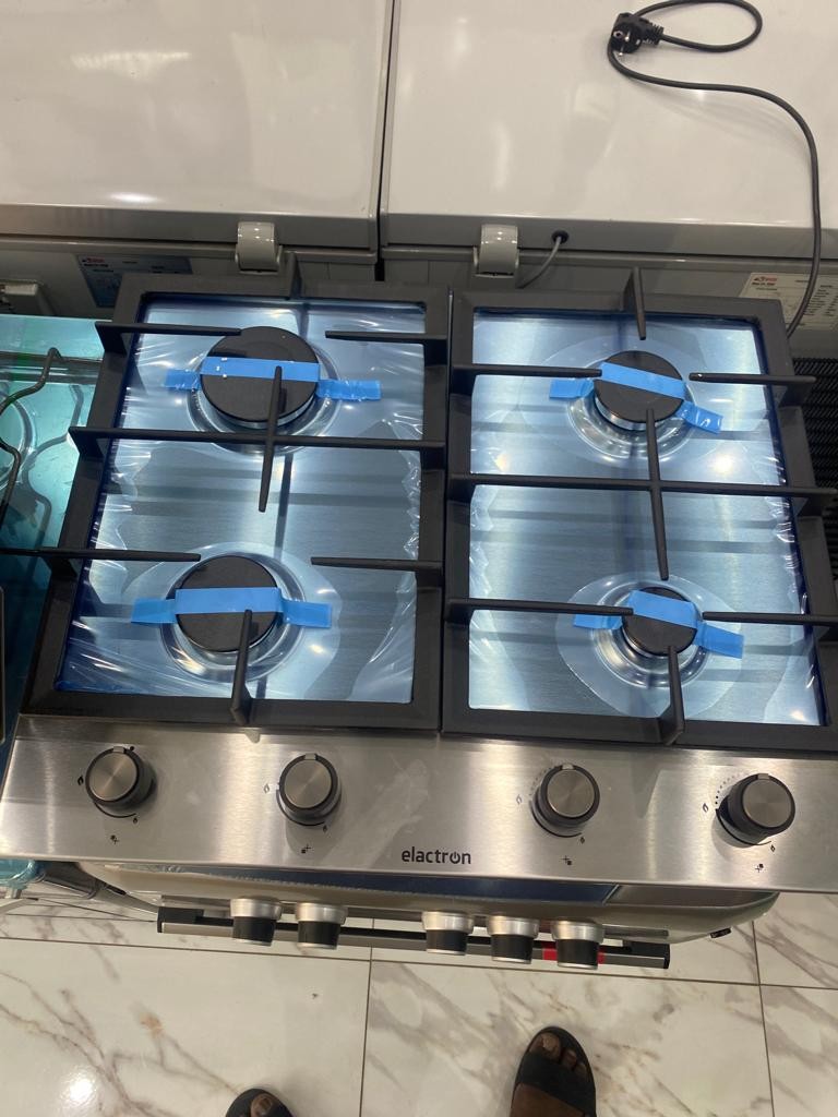 plaque-encastrable-elactron-4feux-a-gaz-6060-inox.jpg PLAQUE ENCASTRABLE ELACTRON 4FEUX A GAZ 60/60 INOX – Image 1