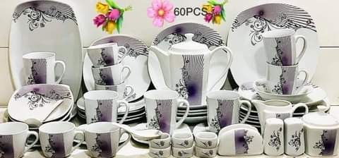set-60-pieces-porcelaine-de-haute-qualite.jpg Set 60 Pieces porcelaine de haute qualité – Image 1