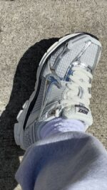 Nike Zoom Vomero 5 – Image 2