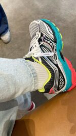 Baskets Saucony Progrid Omni 9 – Image 4